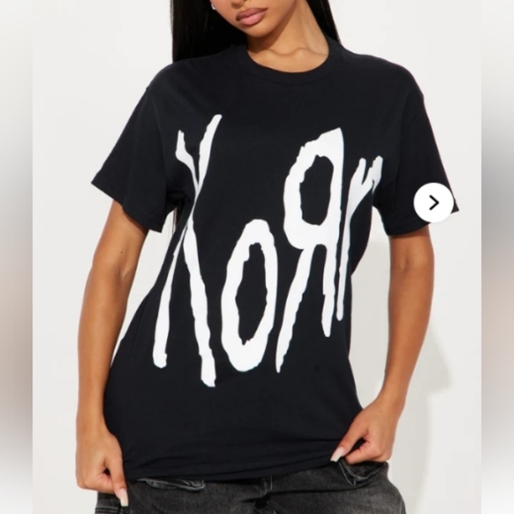 NWOT Oversized Black Korn Logo Tee